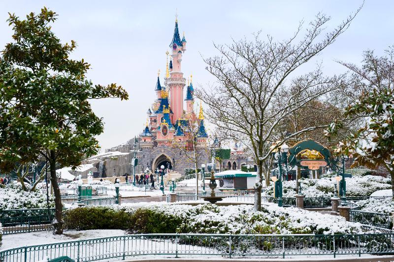 ホテル ディズニーズ ニューポートベイクラブ® シェシー エクステリア 写真